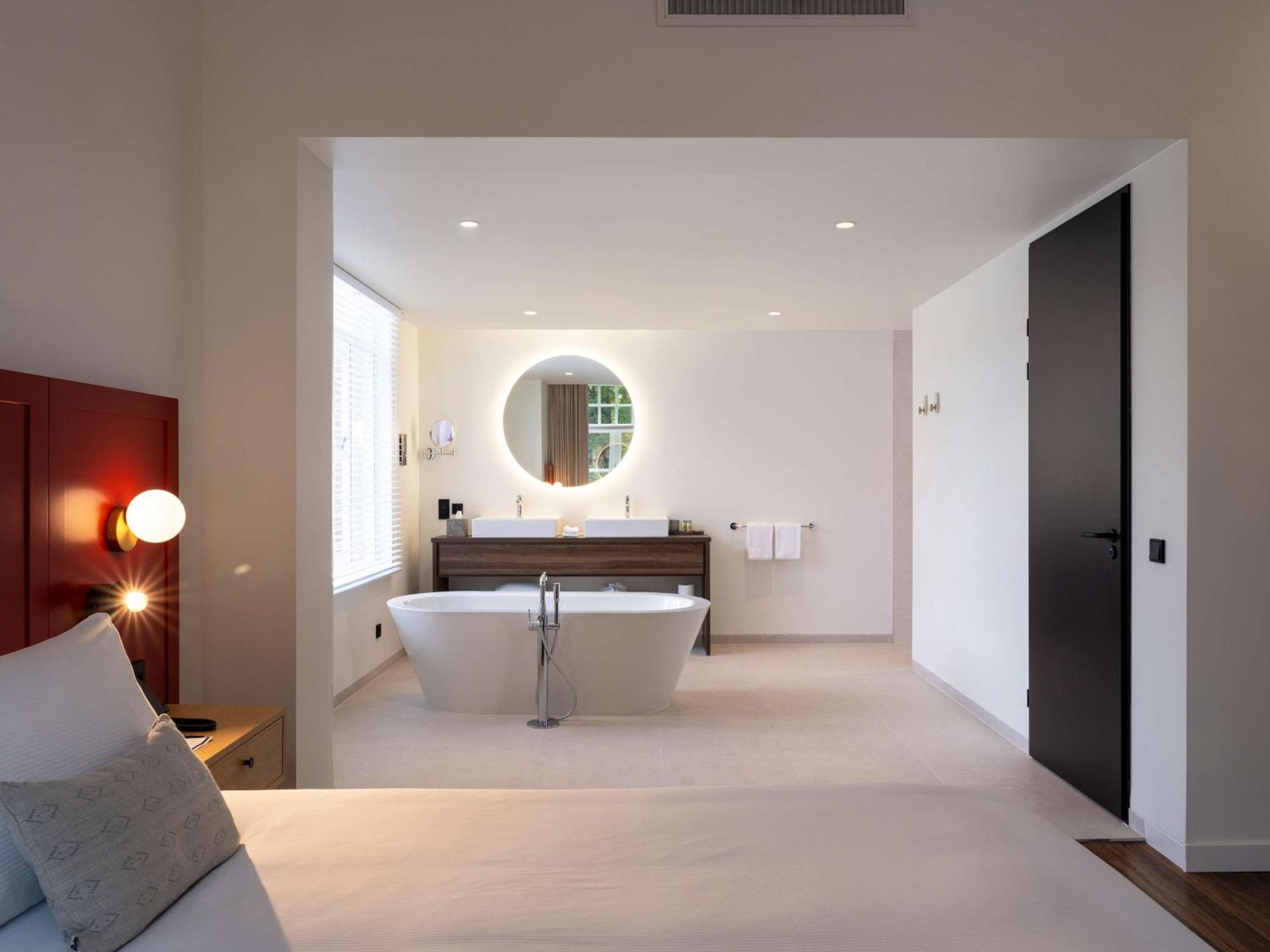 Doubletree By Hilton Sittard
